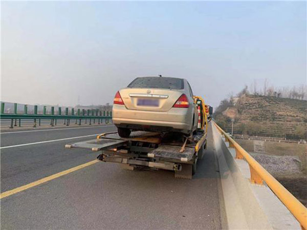 泰安道路救援：專業(yè)24小時快速響應(yīng)服務(wù)